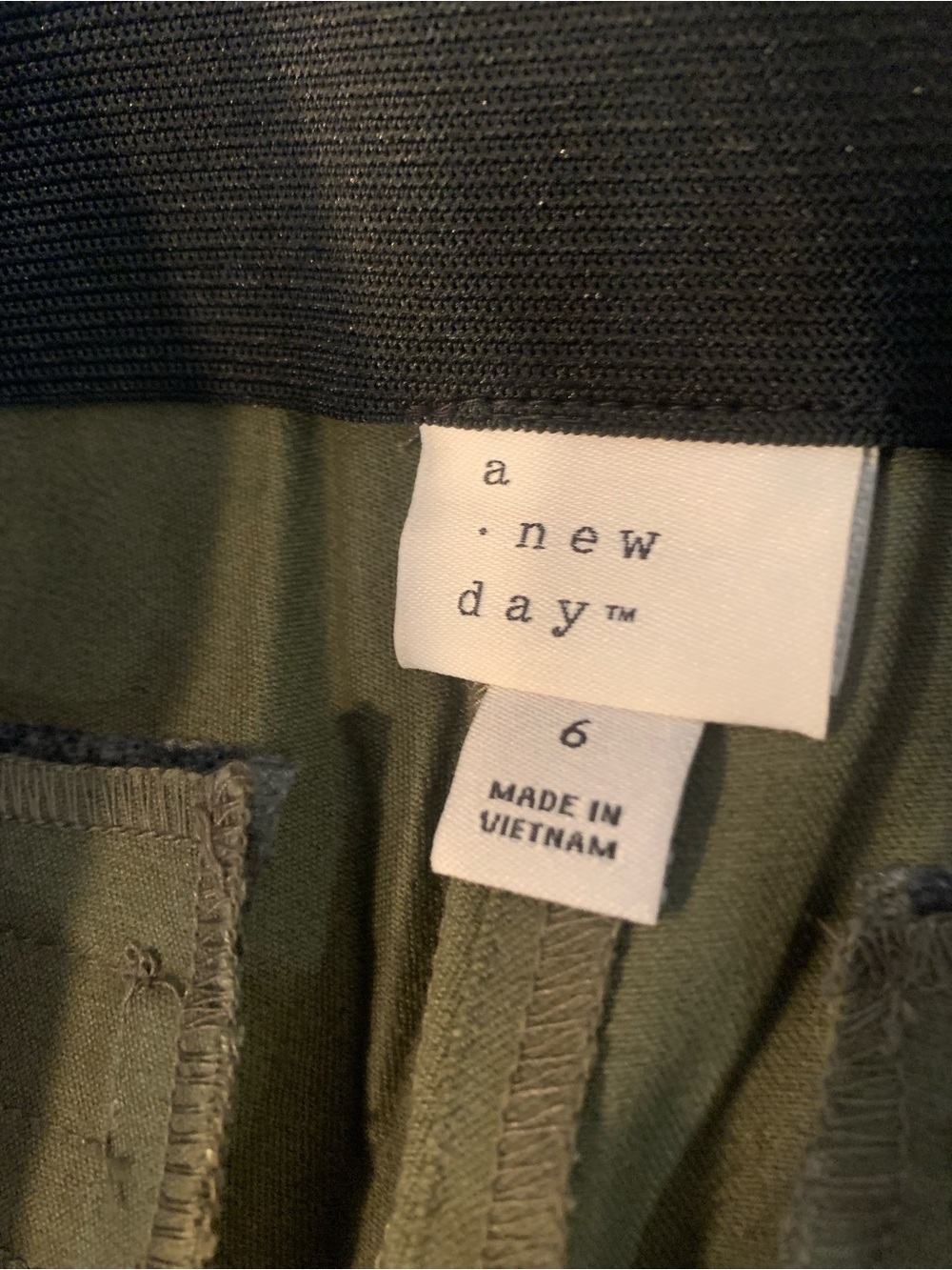 A New Day Olive Green Straight Leg Career Pants Size 6 NWT - Picture 4 of 4